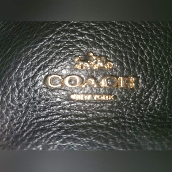 Beautiful coach purse - Picture 9 of 16